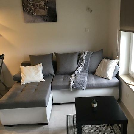 Apartman Govic Umago Esterno foto