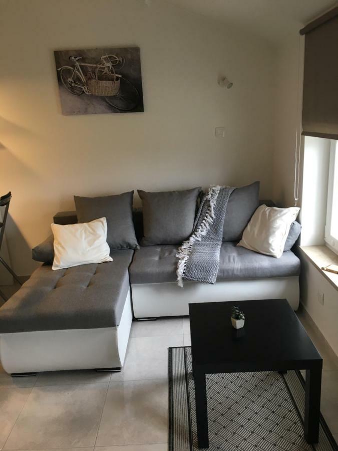 Apartman Govic Umago Esterno foto