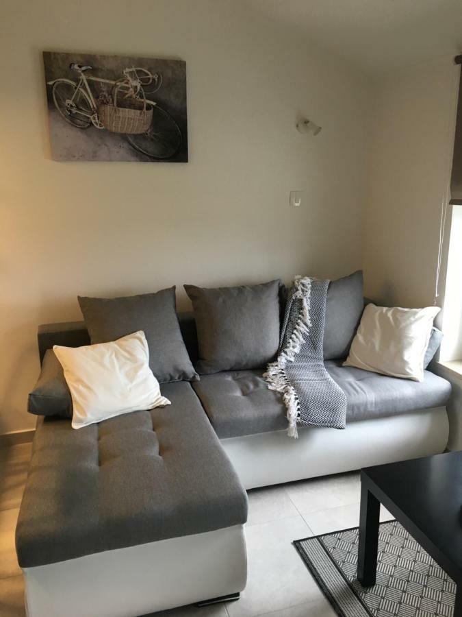 Apartman Govic Umago Esterno foto