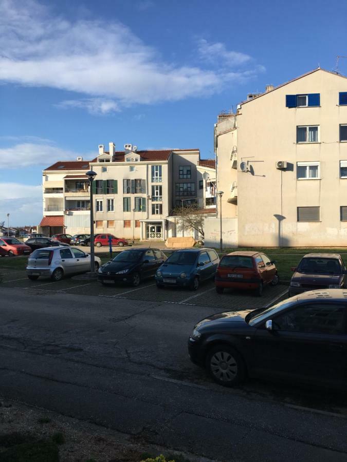 Apartman Govic Umago Esterno foto